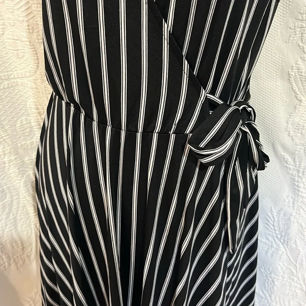 Wrapper maxi dress, size medium‎